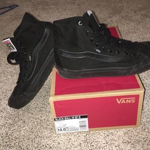 VANS SHOE